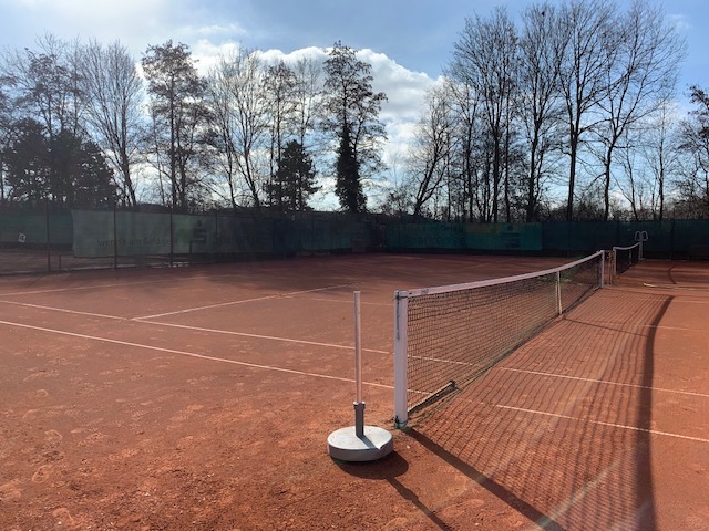 Read more about the article Endlich wieder Tennis spielen!!